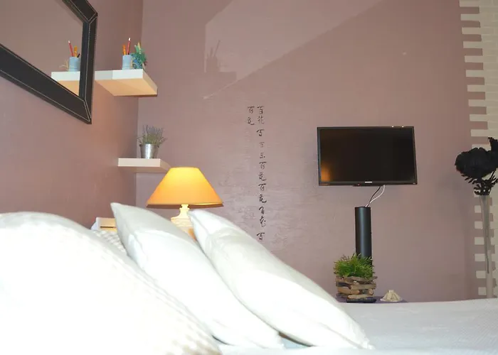 坎畔尼公寓 芒通